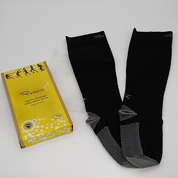 Sports Compression Socks - Picture 3 of 4